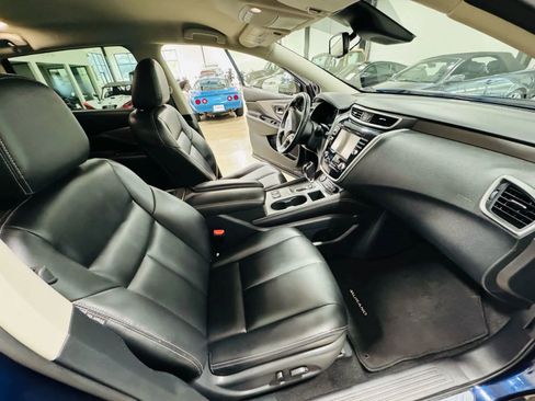 Used 2023 Nissan Murano SV image 14
