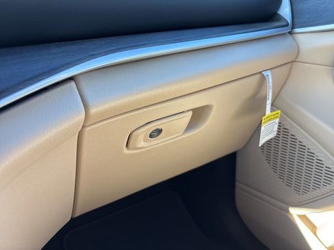 New 2025 Jeep Grand Cherokee L Limited w/ Black Appearance Package image 33