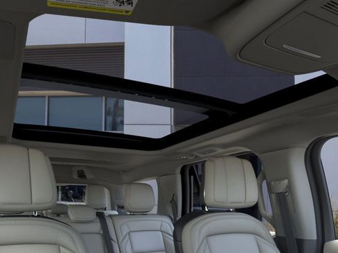 New 2026 Lincoln Navigator Reserve w/ Jet Appearance Package image 22
