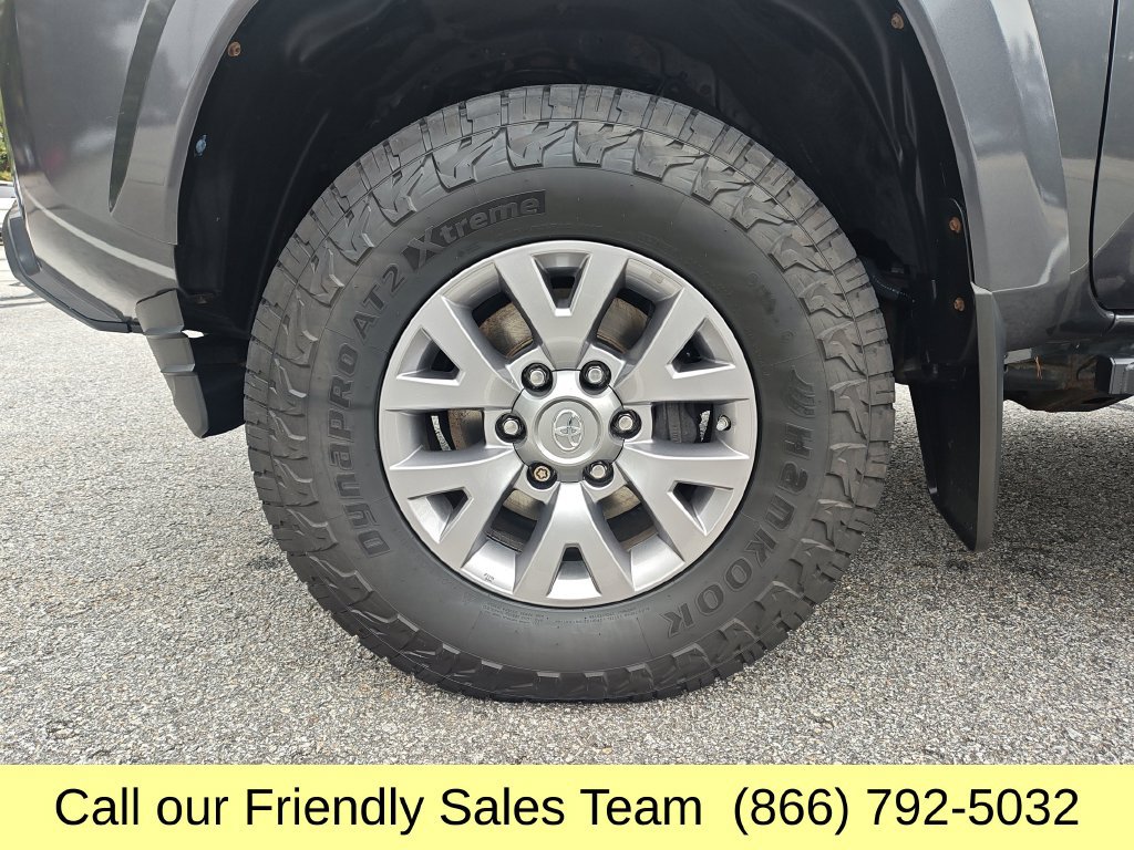 Used 2019 Toyota Tacoma SR5 AWD/4WD image 27