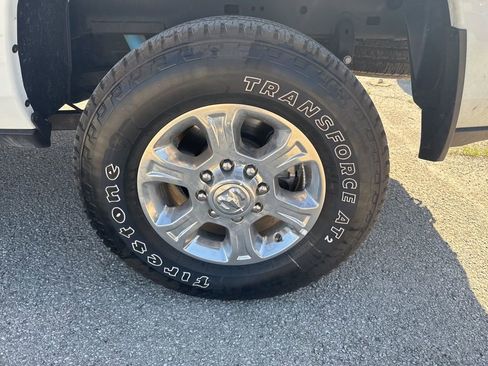 Used 2024 RAM 2500 Big Horn w/ Off Road Package image 4