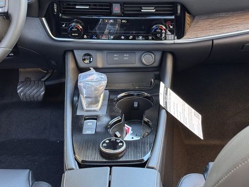 New 2026 Nissan Rogue Platinum w/ Platinum Premium Package image 20