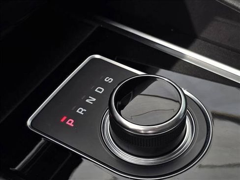 Used 2020 Jaguar F-PACE Premium AWD/4WD image 21