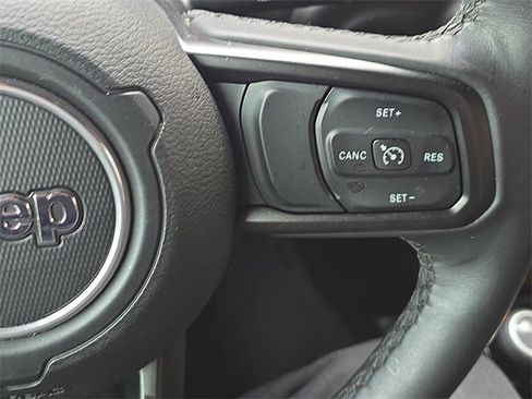 Used 2023 Jeep Wrangler Unlimited Sport image 20