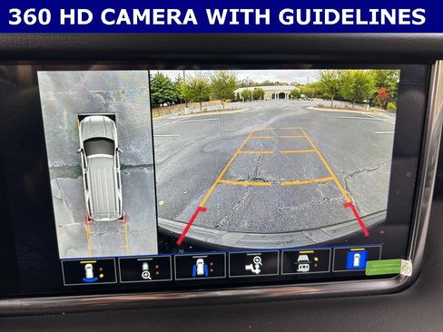 Used 2022 GMC Yukon XL Denali image 3