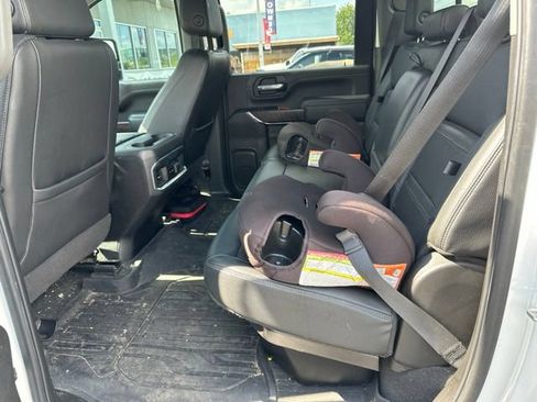 Used 2022 GMC Sierra 2500 Denali w/ Technology Package AWD/4WD image 15