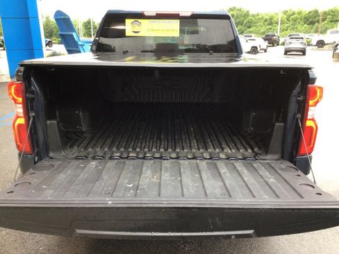 Used 2022 Chevrolet Silverado 1500 RST AWD/4WD image 40