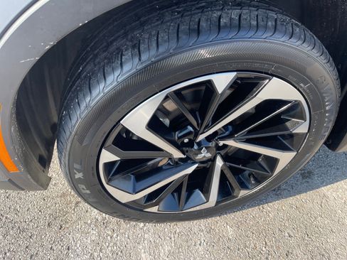 Used 2024 Mitsubishi Outlander SE image 6