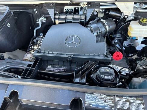Used 2026 Mercedes-Benz Sprinter 144 Cargo image 25