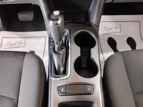 Used 2017 Chevrolet Cruze LT w/ Convenience Package FWD image 55