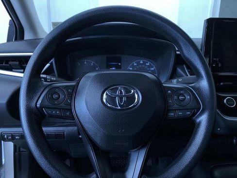 Certified 2025 Toyota Corolla LE image 24