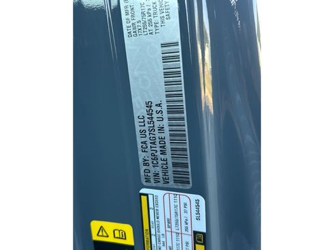 New 2025 Jeep Gladiator Sport image 27