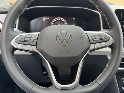 New 2026 Volkswagen Taos SE AWD/4WD image 28