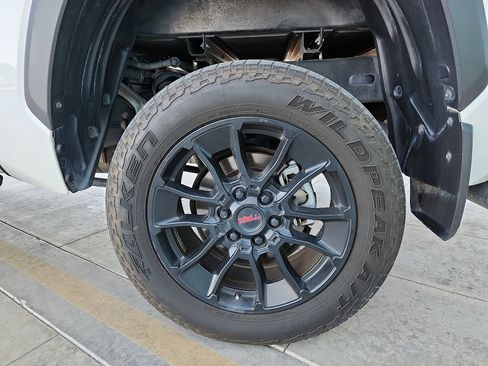 Used 2025 Toyota Tundra SR5 AWD/4WD image 9