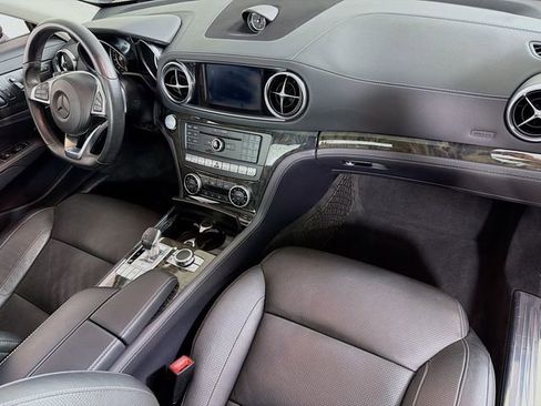 Used 2017 Mercedes-Benz SL 450 image 34