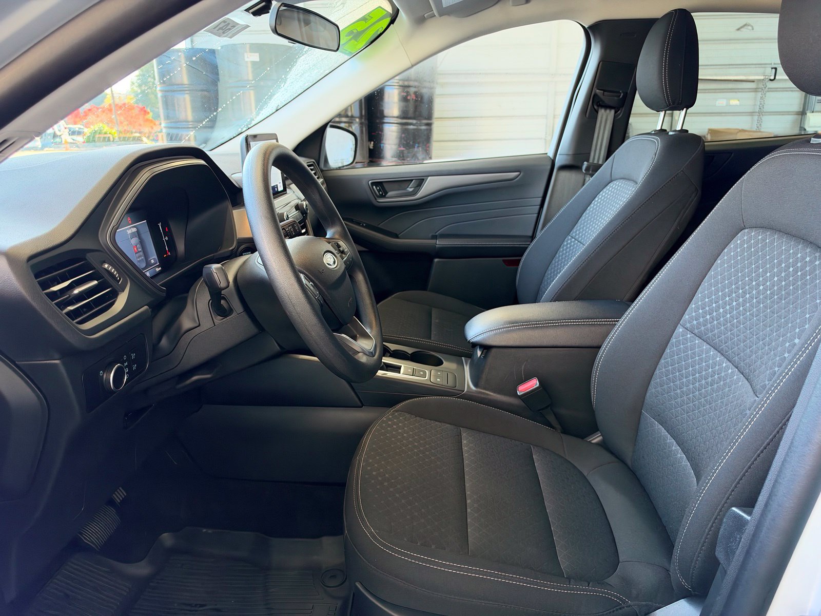 Used 2025 Ford Escape Active AWD/4WD image 12