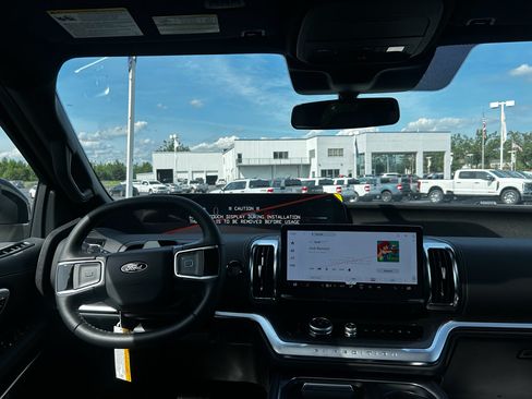 New 2026 Ford Expedition Max Platinum AWD/4WD image 13