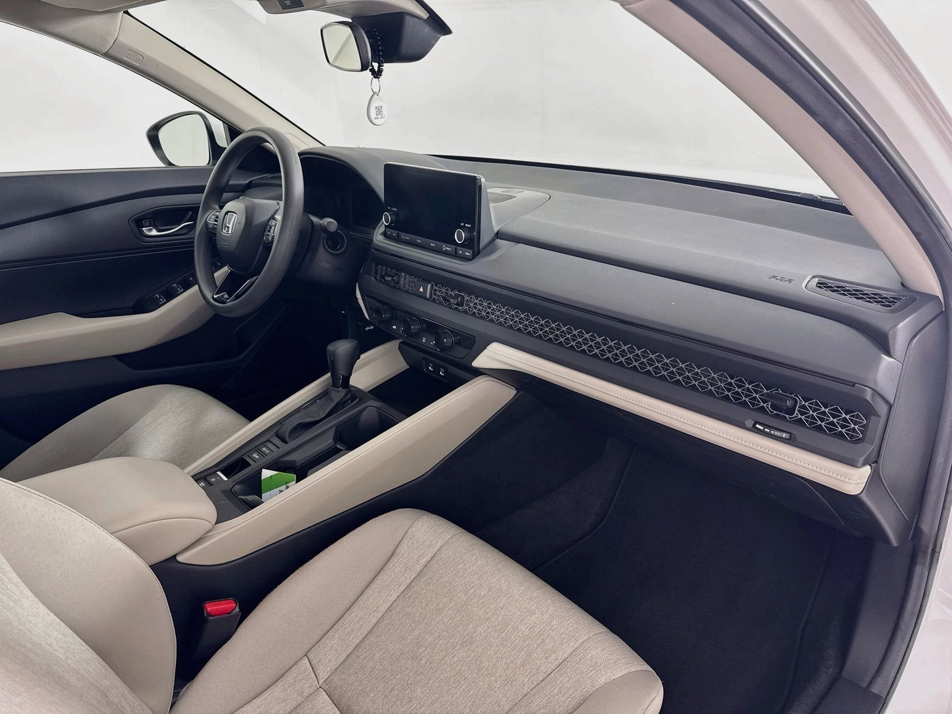 Used 2025 Honda Accord LX image 27