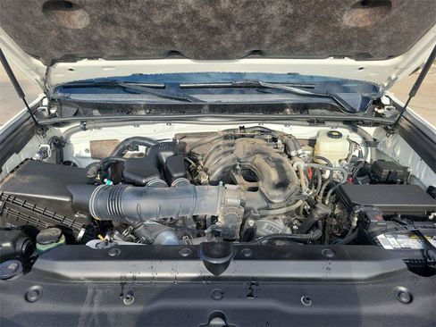 Used 2021 Toyota 4Runner SR5 Premium image 25