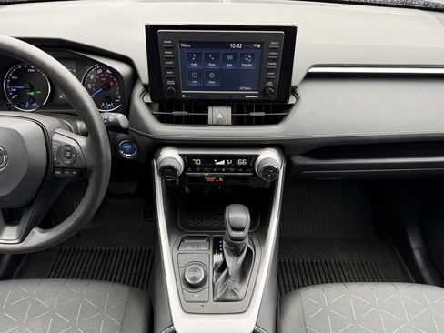 Certified 2022 Toyota RAV4 XLE image 20