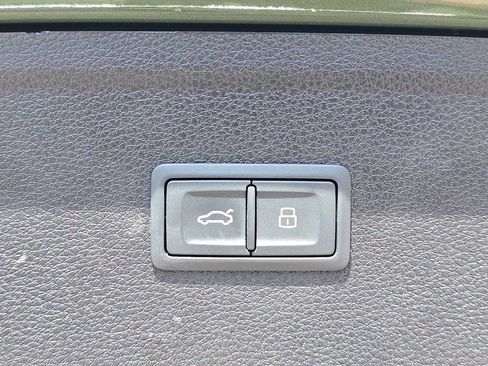 Certified 2021 Audi Q5 e Premium AWD/4WD image 16