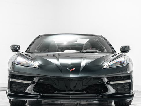 Used 2023 Chevrolet Corvette Stingray Premium Conv w/ Z51 Performance Package RWD image 4