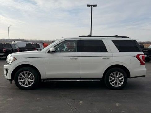 Used 2021 Ford Expedition XLT image 5