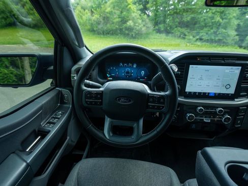Used 2024 Ford F150 XLT AWD/4WD image 16