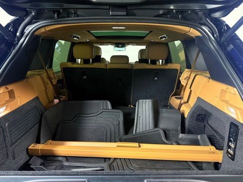 Certified 2023 Land Rover Range Rover Long Wheelbase SE image 18