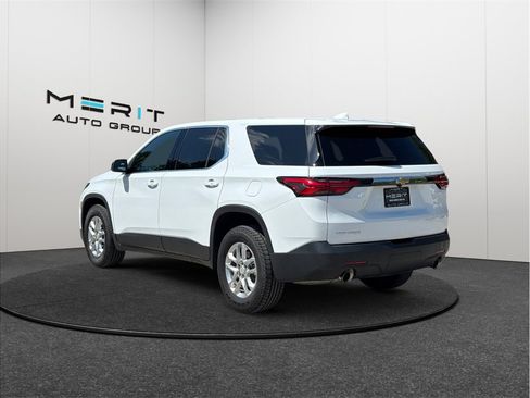 Used 2023 Chevrolet Traverse LS FWD image 7