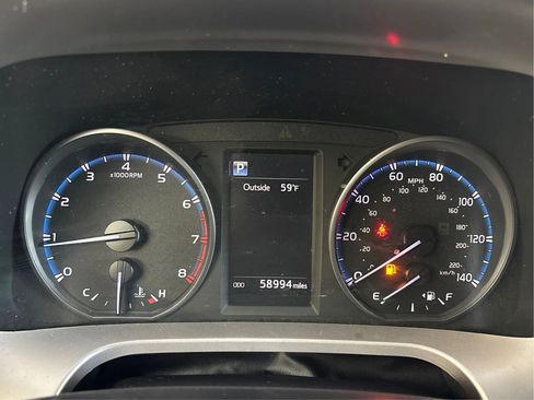 Used 2018 Toyota RAV4 LE w/ All Weather Liner Package AWD/4WD image 23