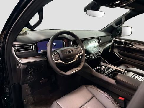 New 2026 Jeep Grand Wagoneer Limited AWD/4WD image 10
