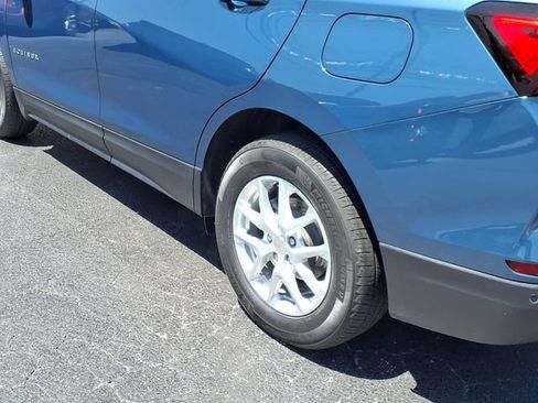 Used 2024 Chevrolet Equinox LT w/ LPO, Floor Liner Package FWD image 17