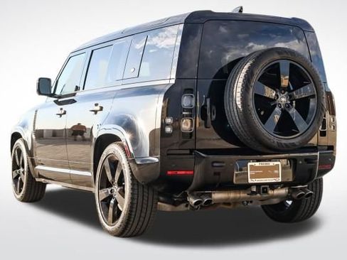Certified 2024 Land Rover Defender 110 V8 image 6