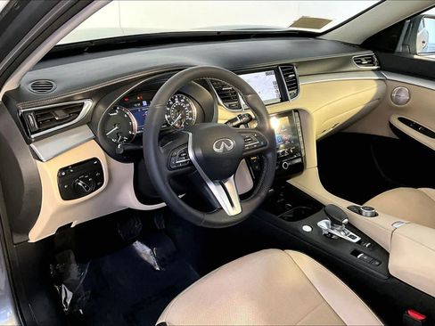 Used 2022 INFINITI QX50 Essential AWD/4WD image 18