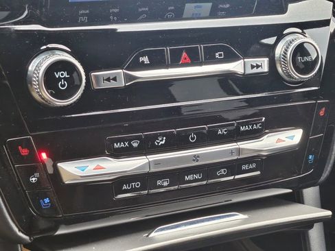 Used 2022 Ford Explorer Platinum w/ Equipment Group 601A image 20