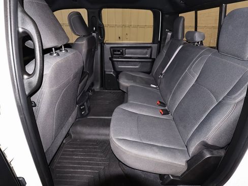 Used 2024 RAM 2500 Tradesman w/ Chrome Appearance Group image 16