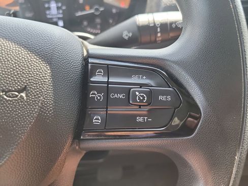 Used 2025 RAM ProMaster 2500 w/ Convenience Group FWD image 31