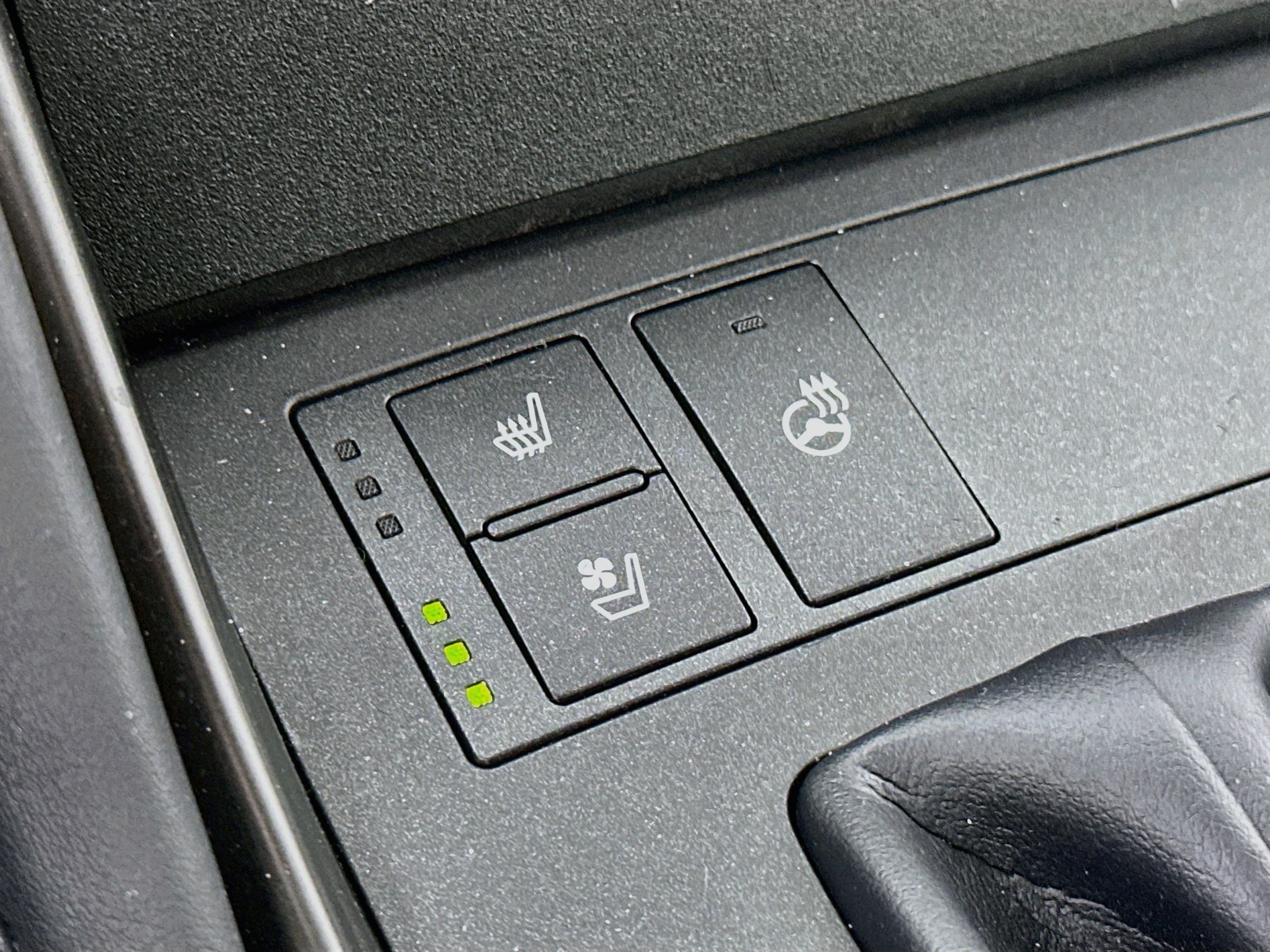 Used 2021 Lexus IS 350 F Sport w/ Accessory Package RWD image 19