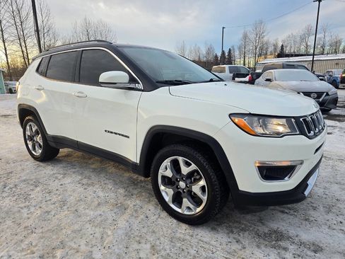 Used 2019 Jeep Compass Limited image 3