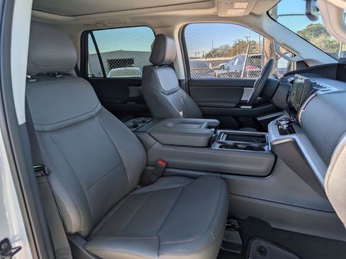 New 2025 Ford Expedition Max Active image 44