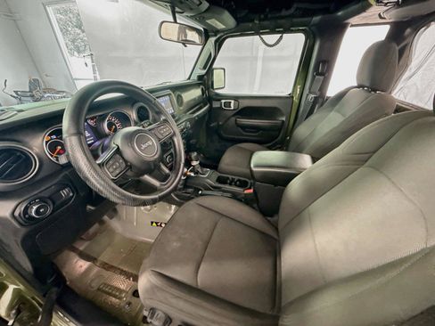 Used 2023 Jeep Wrangler Sport AWD/4WD image 11