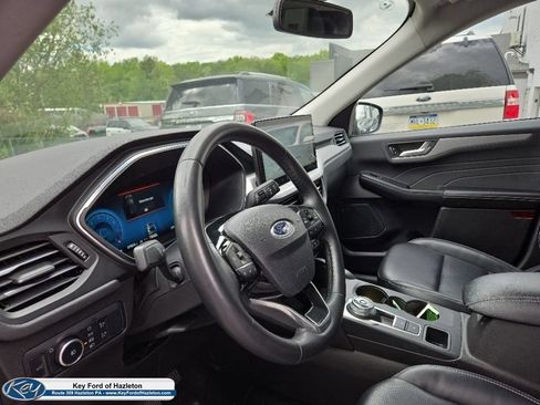 Used 2024 Ford Escape Platinum AWD/4WD image 32