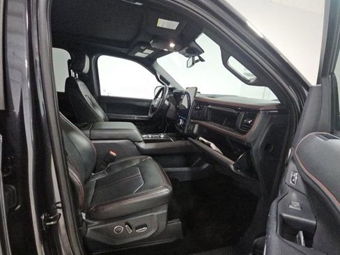 Used 2022 Ford Expedition Limited AWD/4WD image 5