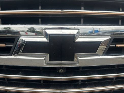 Used 2022 Chevrolet Silverado 1500 High Country w/ Technology Package AWD/4WD image 32