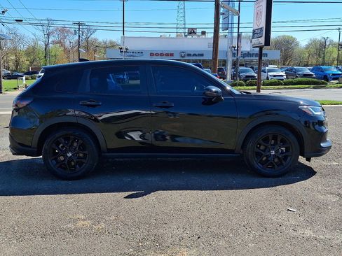 Used 2023 Honda HR-V Sport image 4