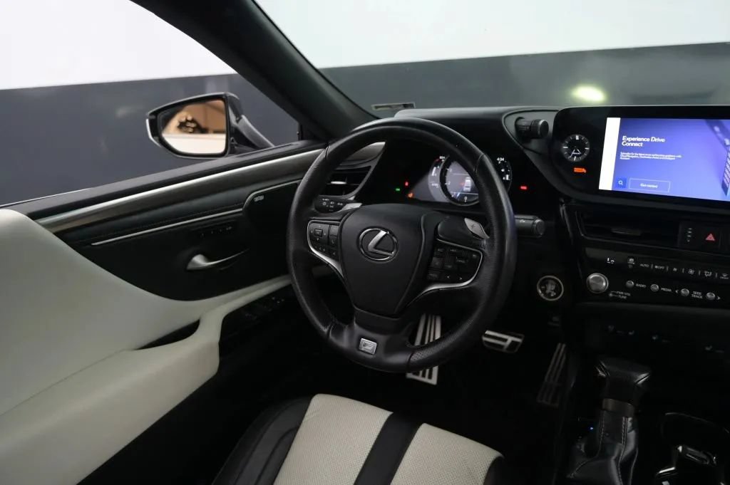 Used 2024 Lexus ES 350 F Sport w/ Accessory Package (Z2) FWD image 34