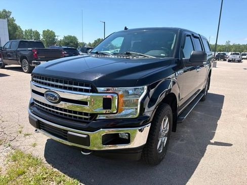 Used 2019 Ford F150 XLT w/ Equipment Group 302A Luxury AWD/4WD image 3