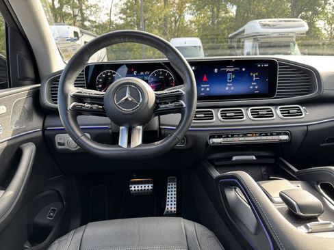 Certified 2024 Mercedes-Benz GLS 580 4MATIC image 18