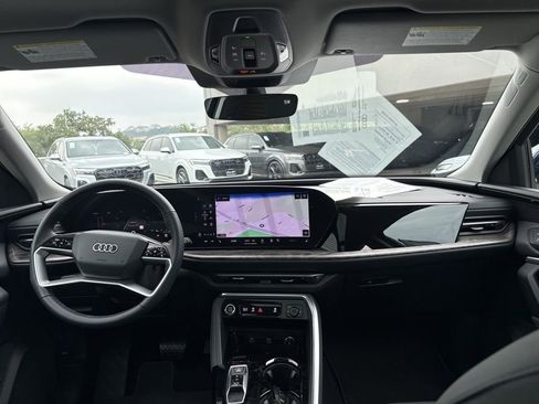 Used 2025 Audi Q5 Premium Plus w/ Premium Plus AWD/4WD image 19
